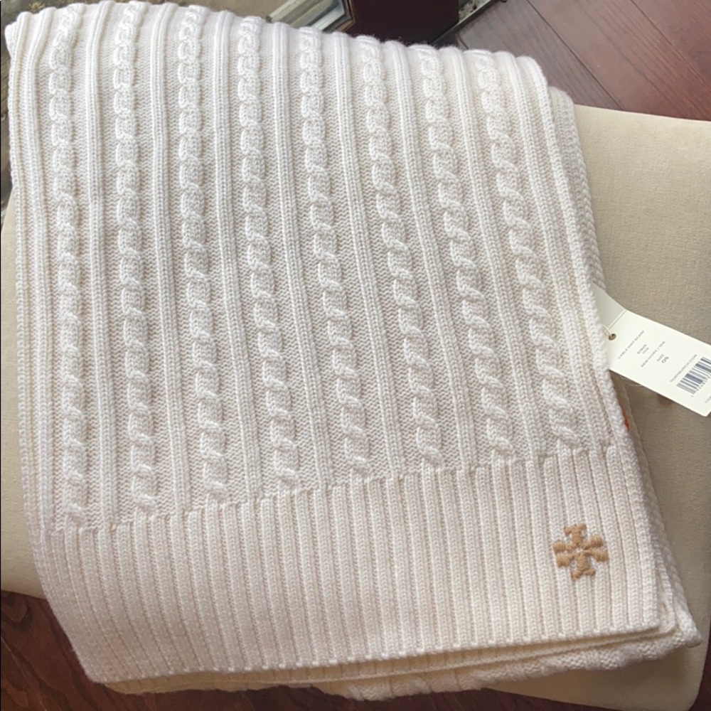 Tory Burch Ivory Cable Knit Scarf